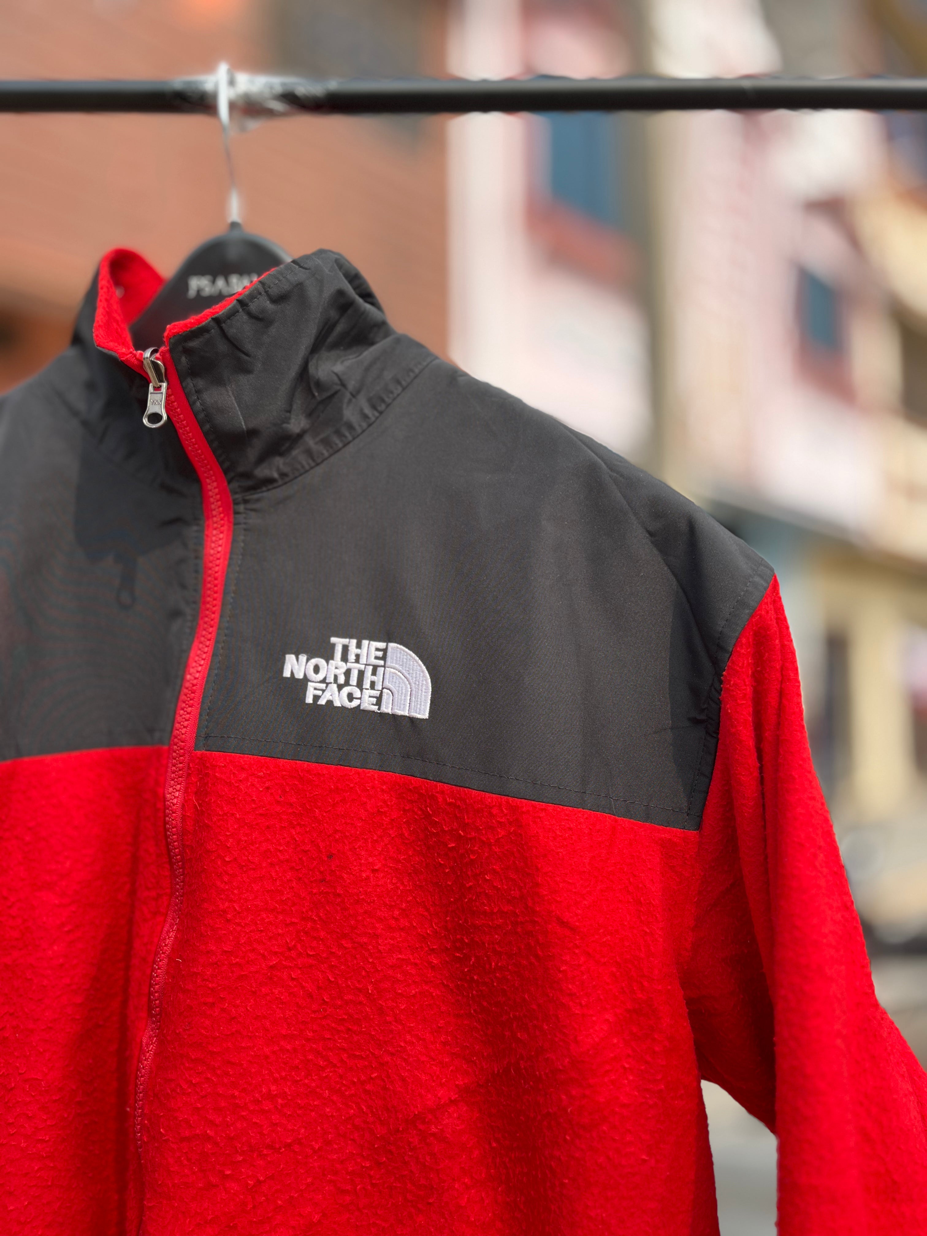 THE NORTH FACE PREMIUM JACKET