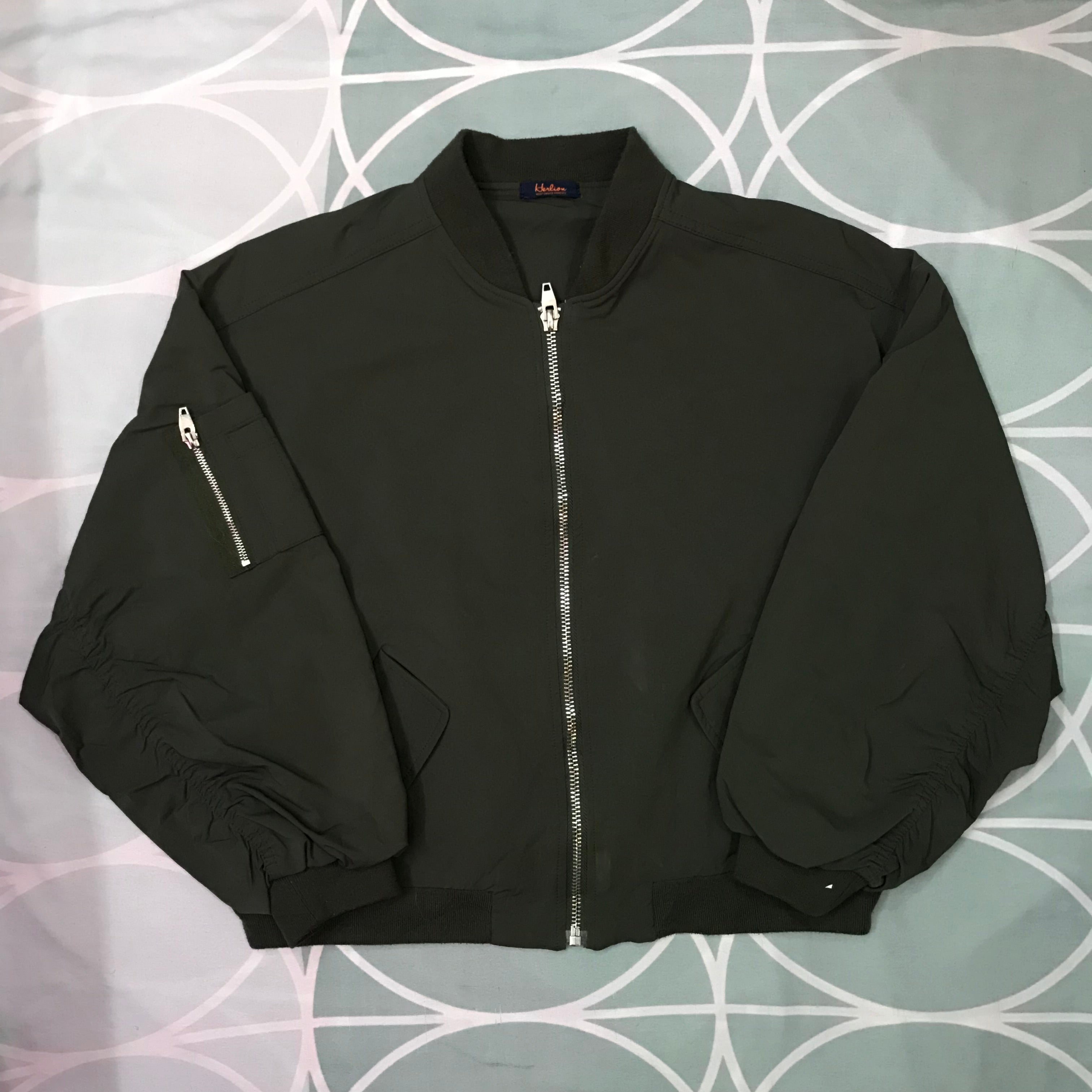 BUMBLE PRINTED JACKET